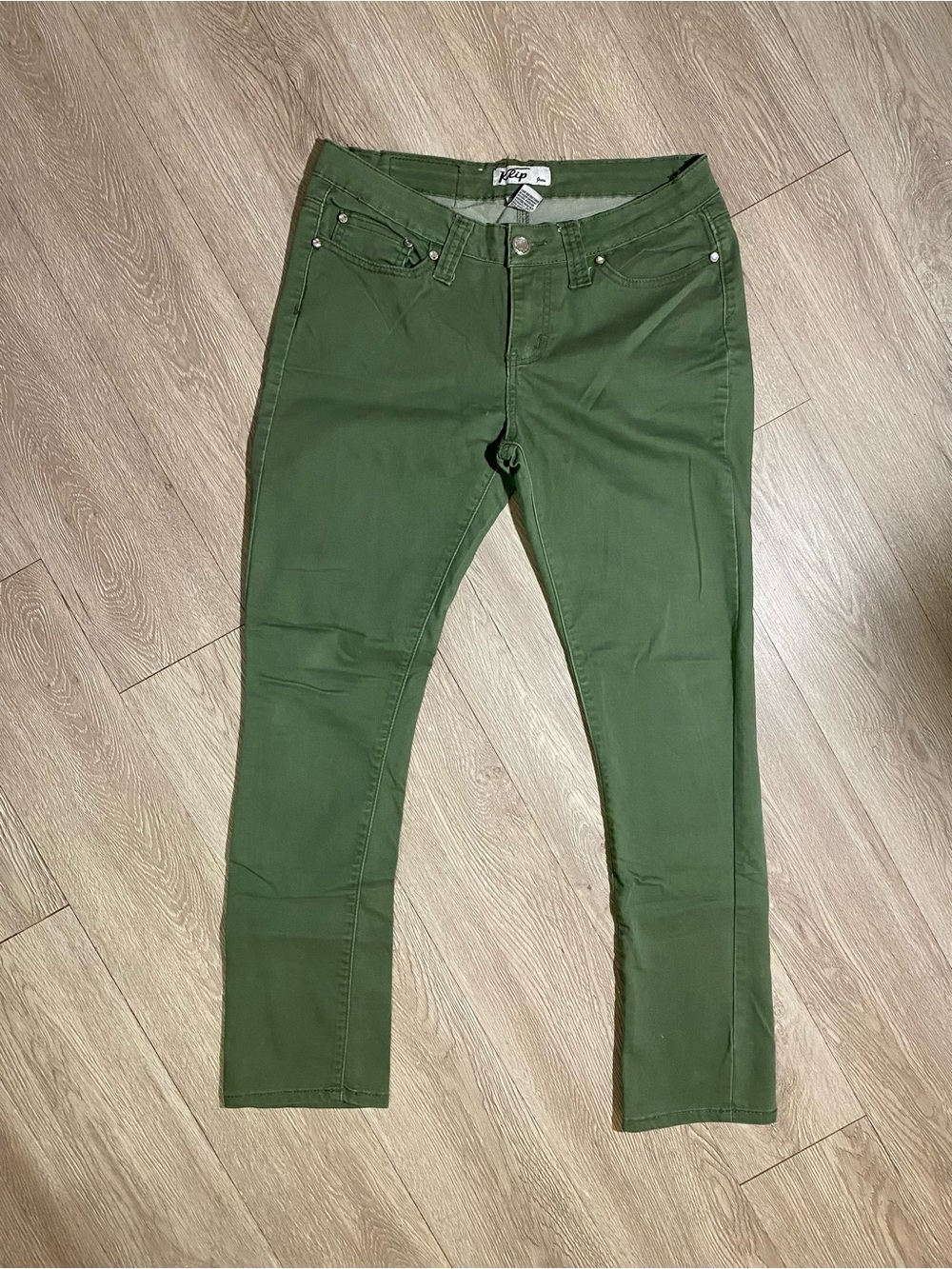 💜3/$25💜 Klip pants size 13